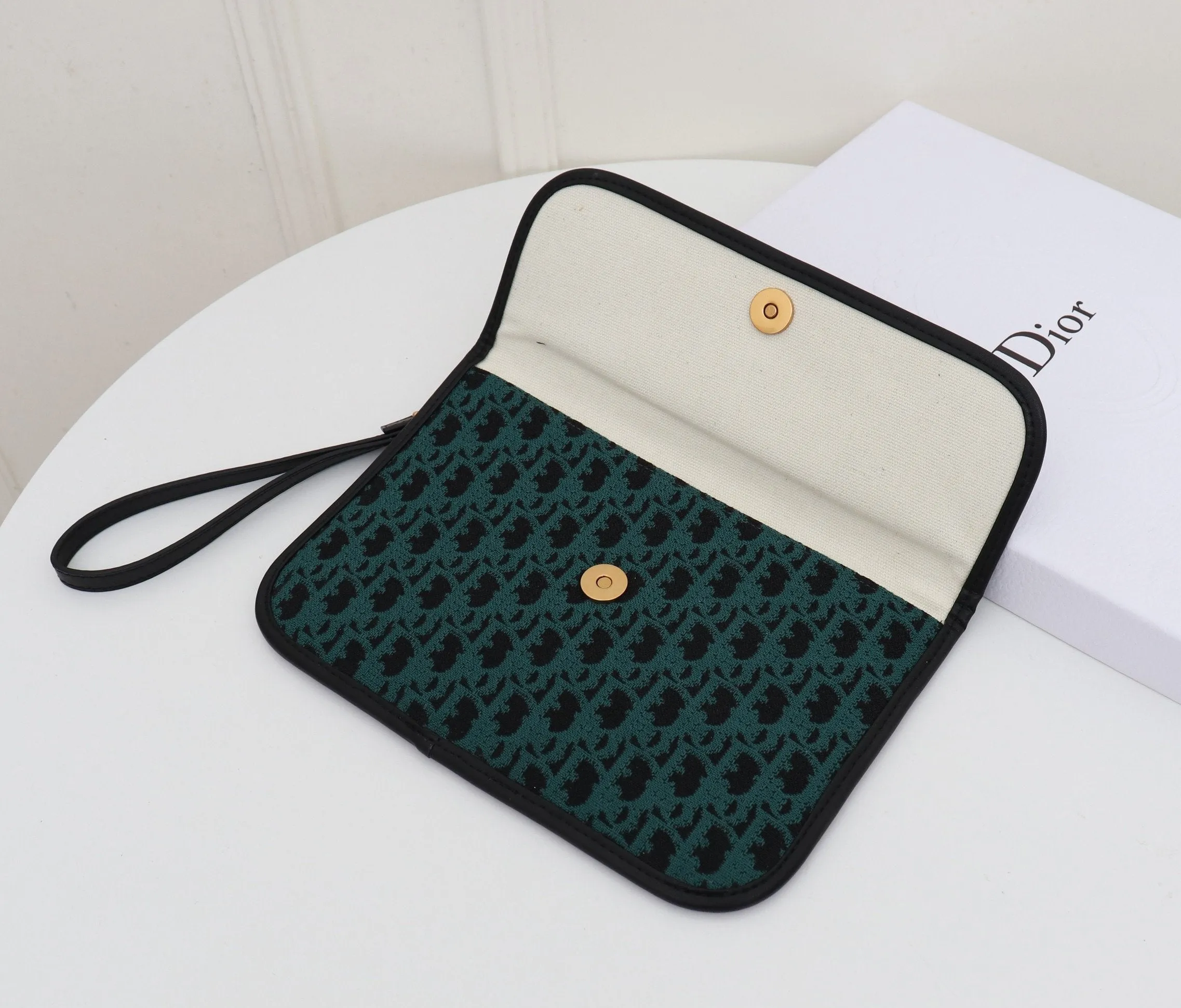Designer Handbags DR 165