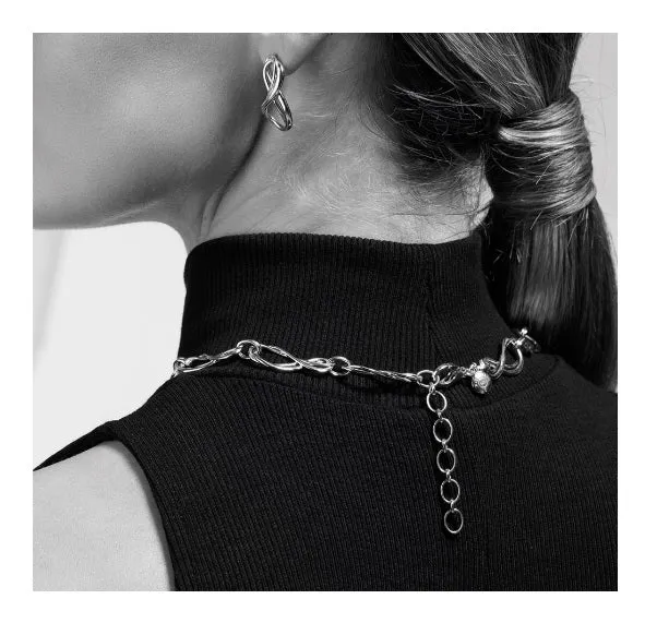 Kit Heath Infinity Grande Link Collar Necklace
