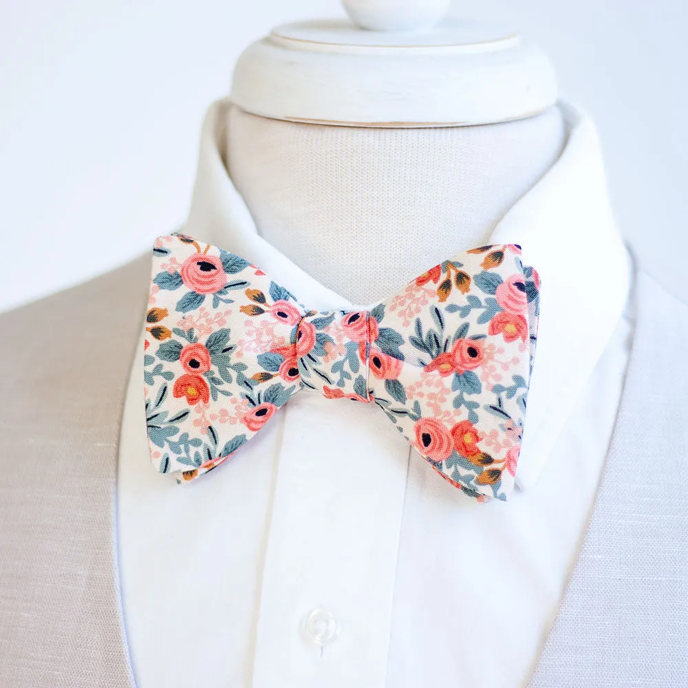 Men's Pre-Tied Bow Tie / Rosa In Peach