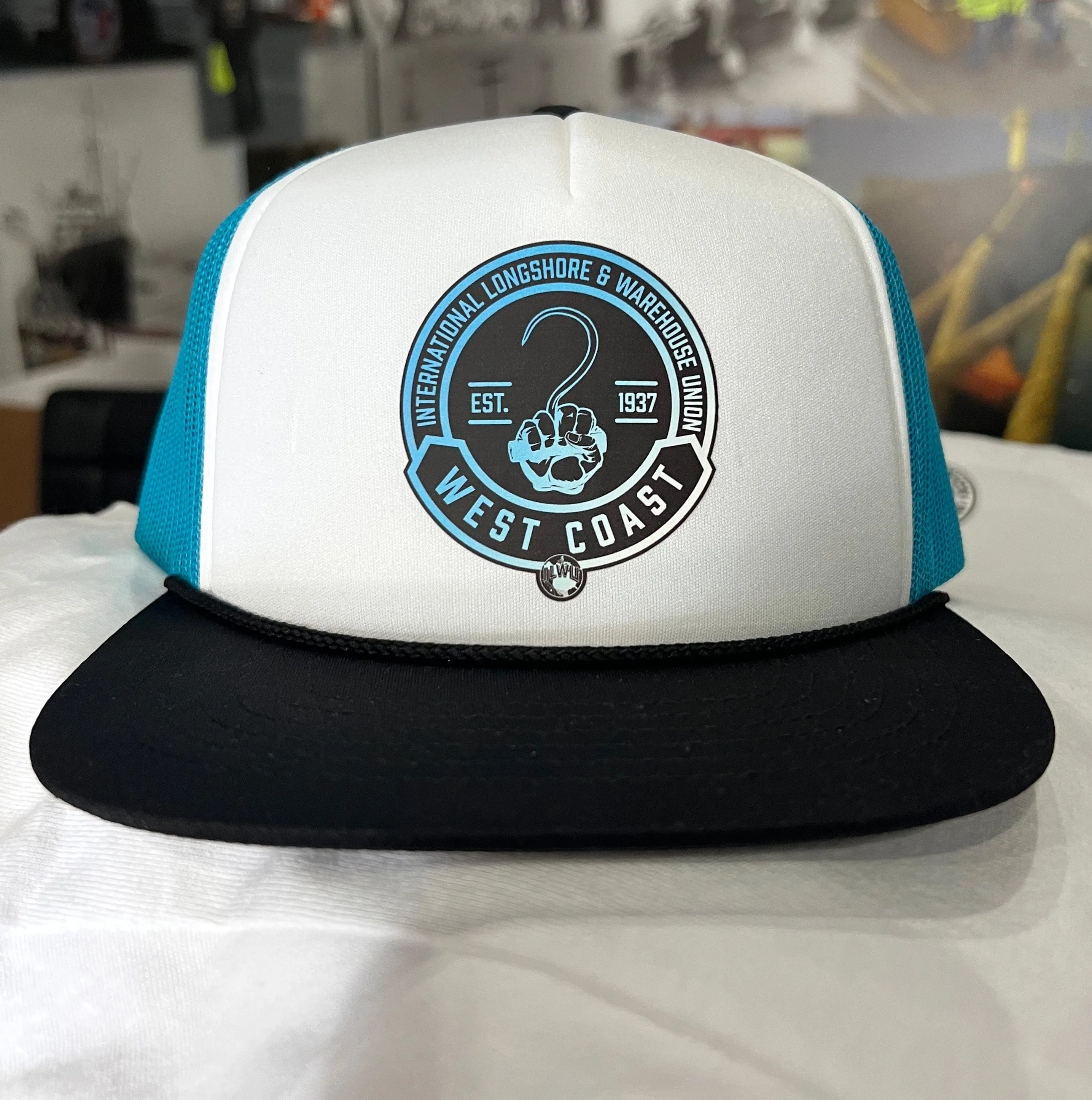 OFFSHORE HK TURQ FADE Trucker